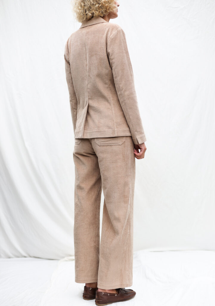 Elegant wide wale cord suit - Image 2