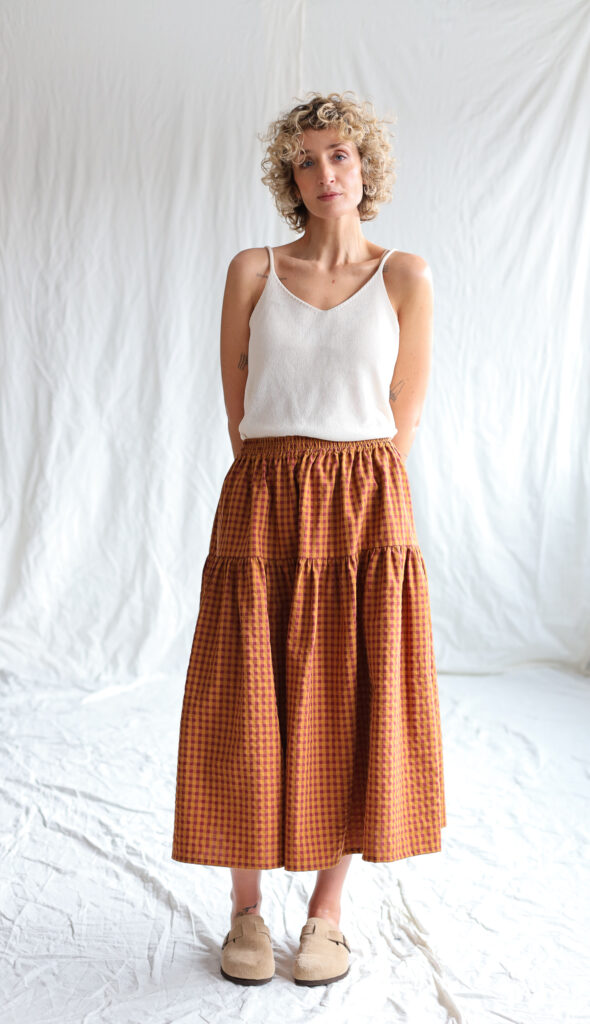 Elasticated waist skirt in seersucker check | Skirt | Sustainable clothing | OffOn clothing