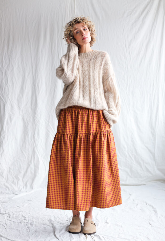 Elasticated waist skirt in seersucker check - Image 2
