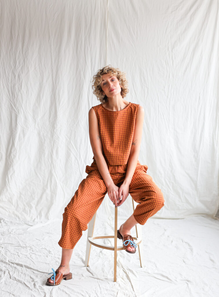Balloon trousers VIVIAN in seersucker check - Image 4