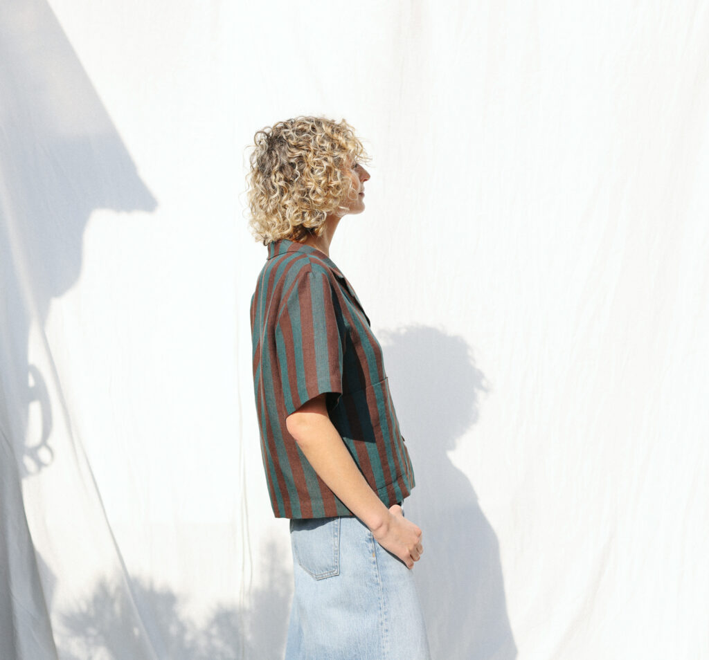Revere Collar Short Sleeve Linen Shirt ESTEE in Stripes - Image 5