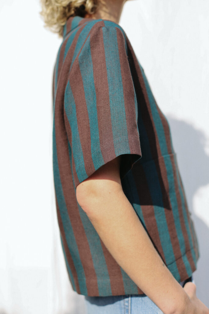 Revere Collar Short Sleeve Linen Shirt ESTEE in Stripes - Image 4