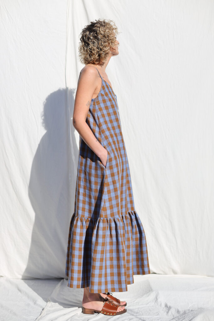 Sleeveless Checks Linen Dress With Ruffled Hem - Image 7