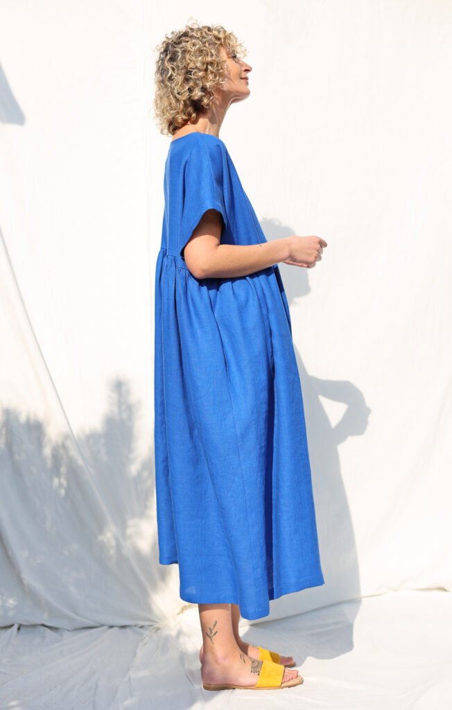 Oversize linen dress in Royal Blue SILVINA - Image 6