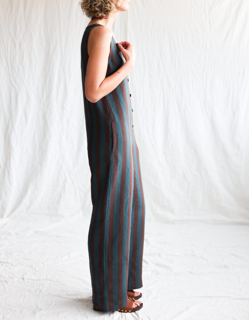Linen sleeveless wide leg jumpsuit in turquoise stripes - Image 4
