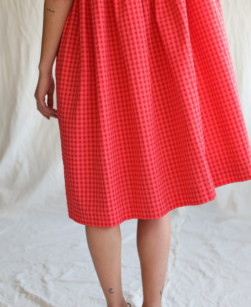 Seersucker Checks Dress with Short Sleeves in Glace Cherry