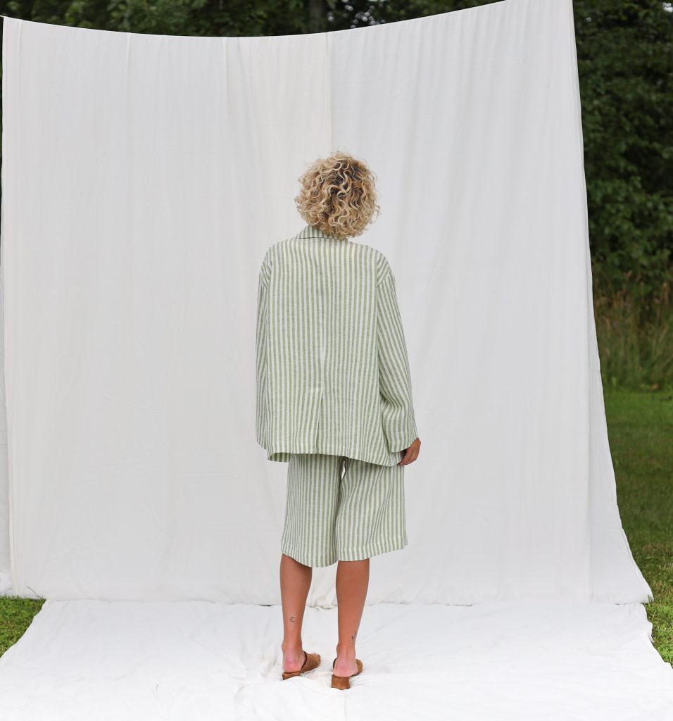 Blazer and Bermuda shorts linen set
