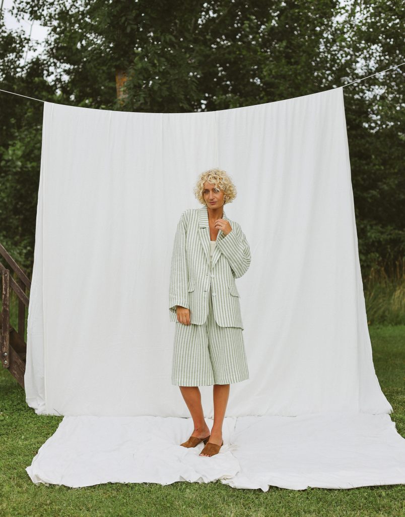 Blazer and Bermuda shorts linen set