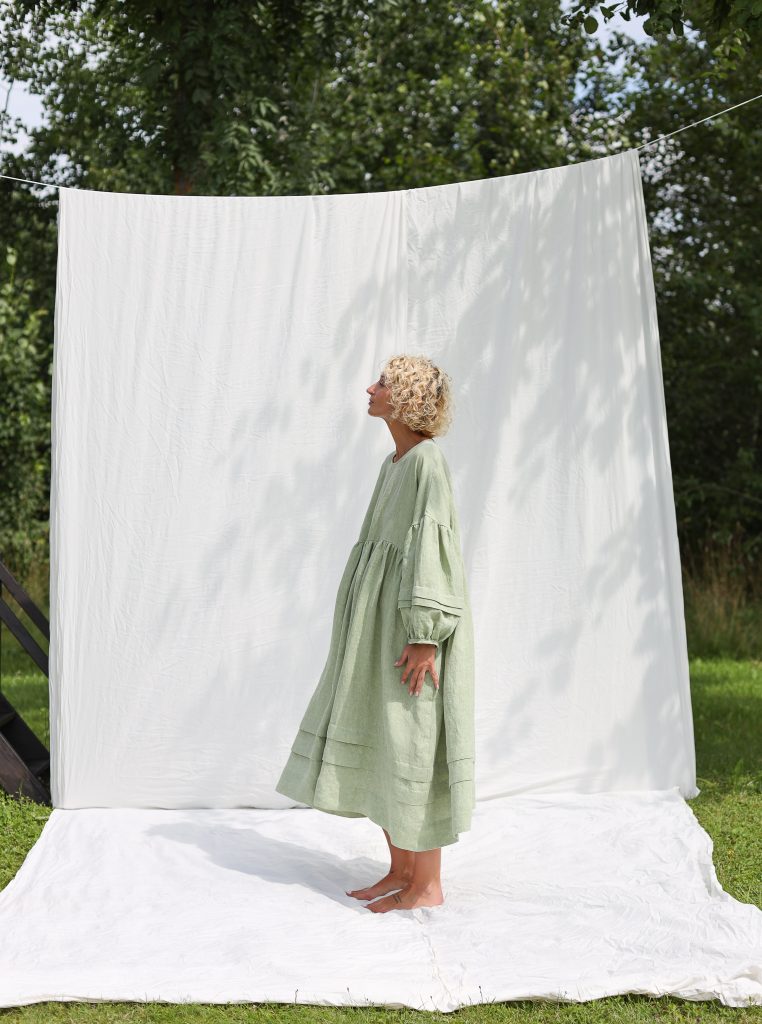 Oversized Linen Dress with Pleated Details in Leaf Green Melange