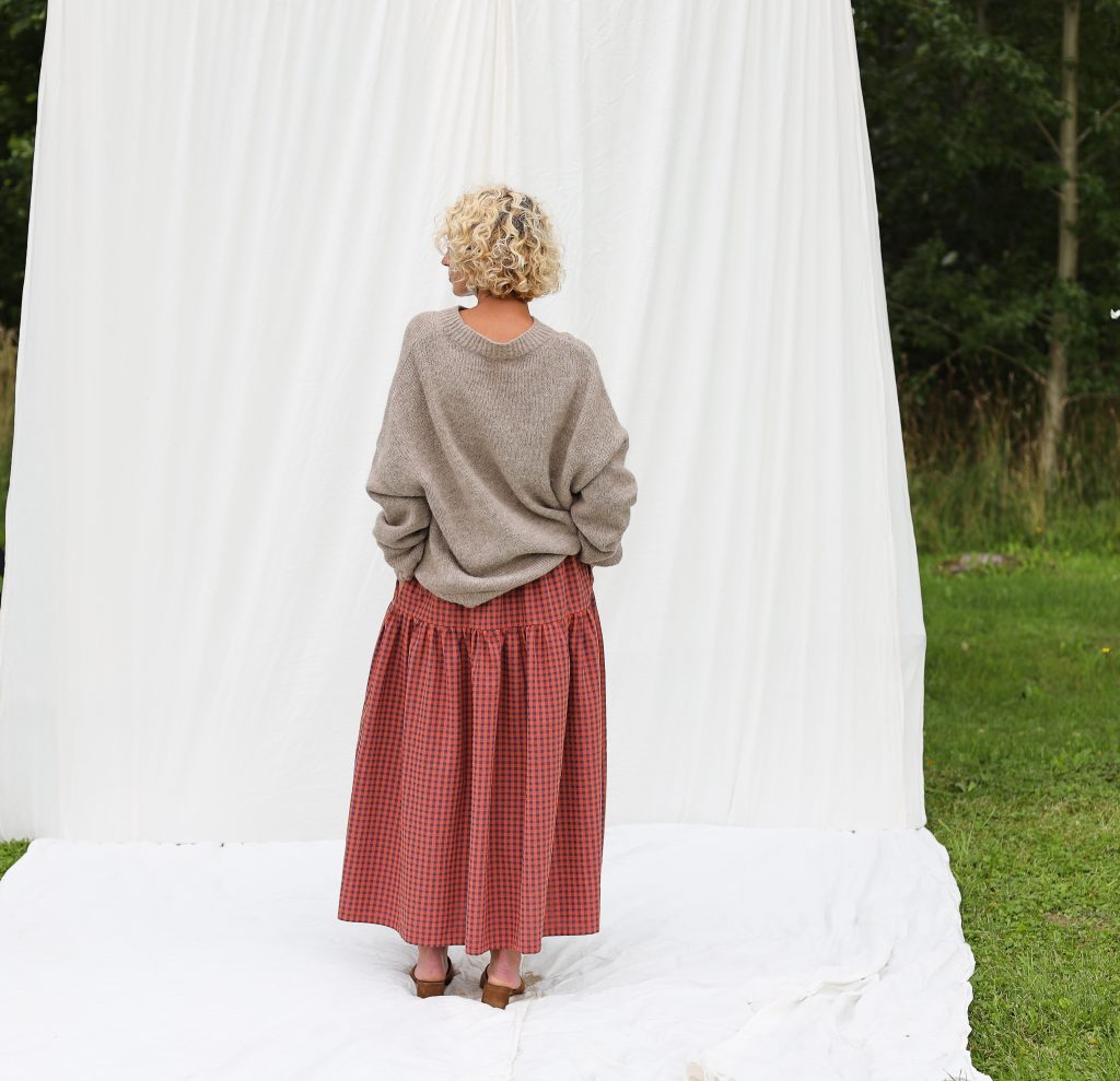 Elasticated Waist Maxi Skirt in Caramel Seersucker Checks