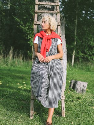 Gingham Sleeveless Seersucker Smock Dress | Dress | Sustainable clothing | OffOn clothing