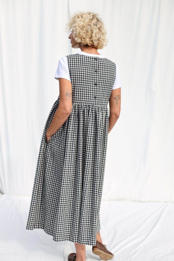 Gingham Sleeveless Seersucker Smock Dress