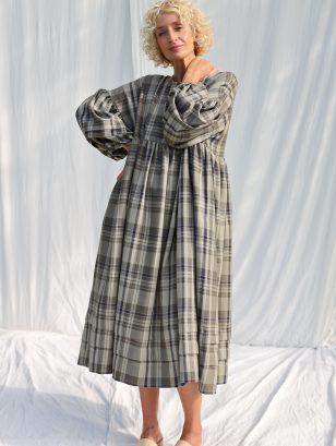 Oversized Plaid Wool Dress | Dress | Sustainable clothing | OffOn clothing