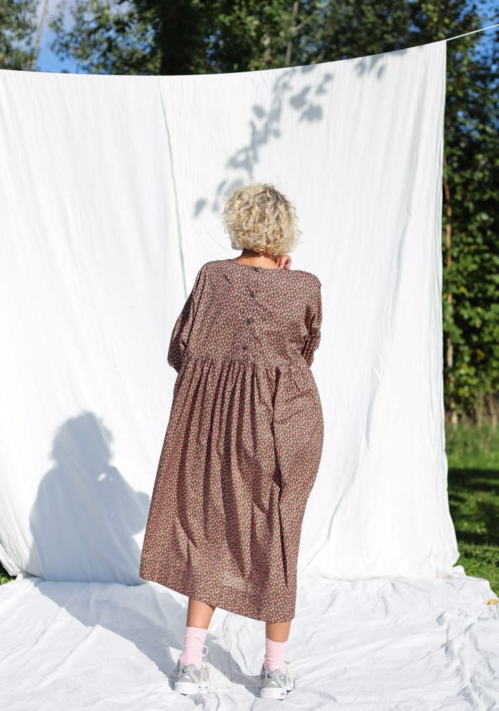 Oversized Oversized Dress GRETA in Tana Lawn Cotton Paper Tulips Print
