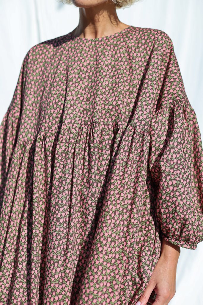 Oversized Oversized Dress GRETA in Tana Lawn Cotton Paper Tulips Print