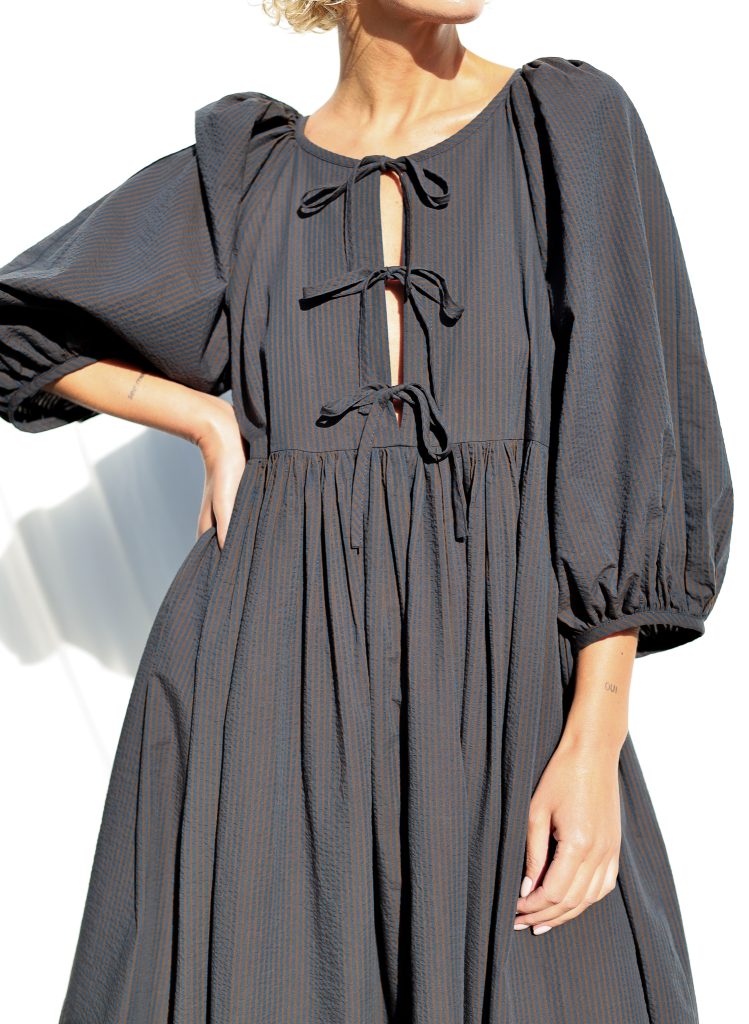 Reversible Seersucker Organic Cotton Dress FELDA | Dress | Sustainable clothing | OffOn clothing