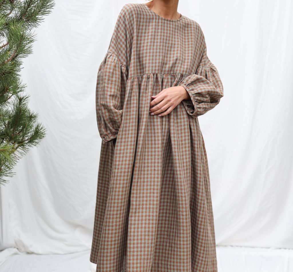 Oversized Gingham Linen Dress GRETA | Dress | Sustainable clothing | OffOn clothing